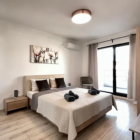 Seaside Luxury *